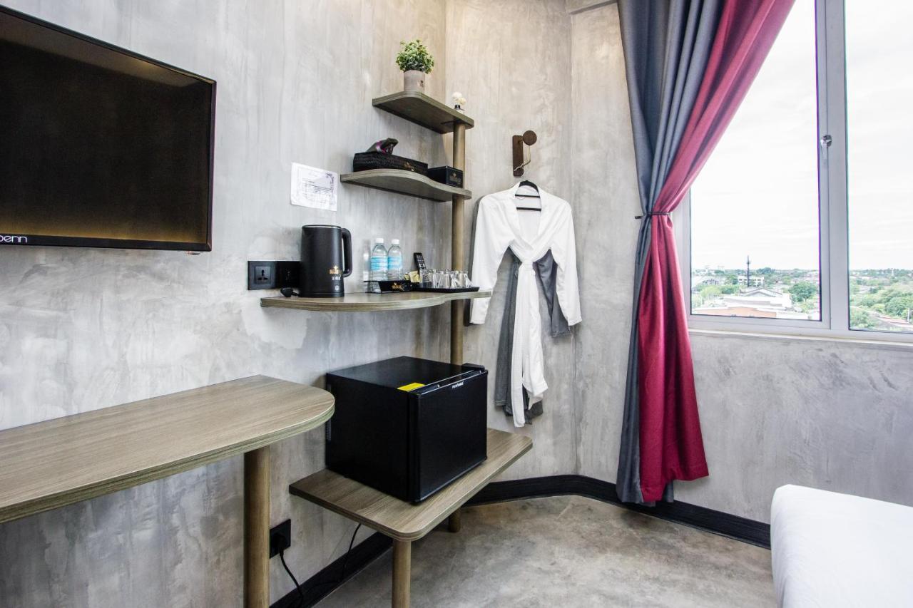 Sri Indar Hotel & Suites Parit Buntar Eksteriør bilde
