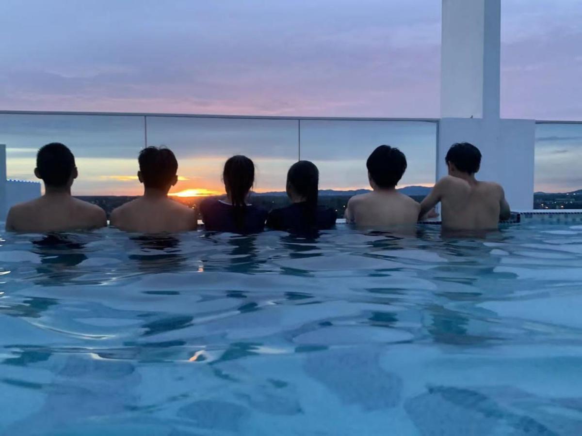 Sri Indar Hotel & Suites Parit Buntar Eksteriør bilde