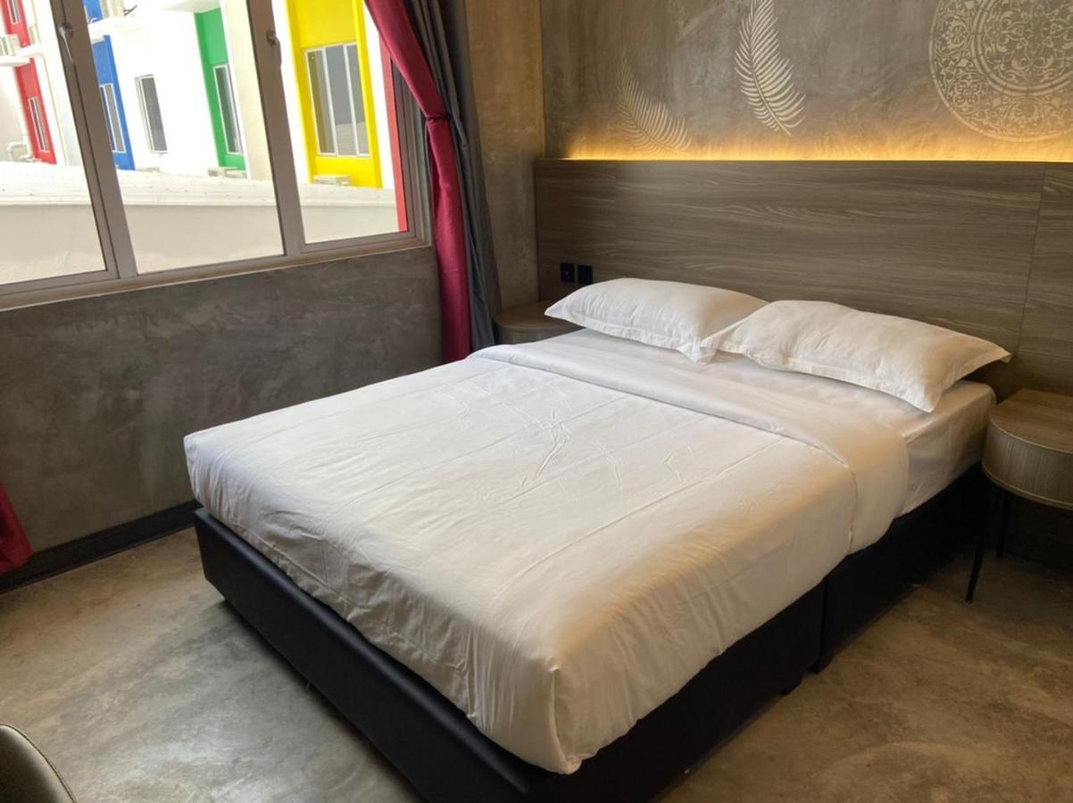 Sri Indar Hotel & Suites Parit Buntar Eksteriør bilde