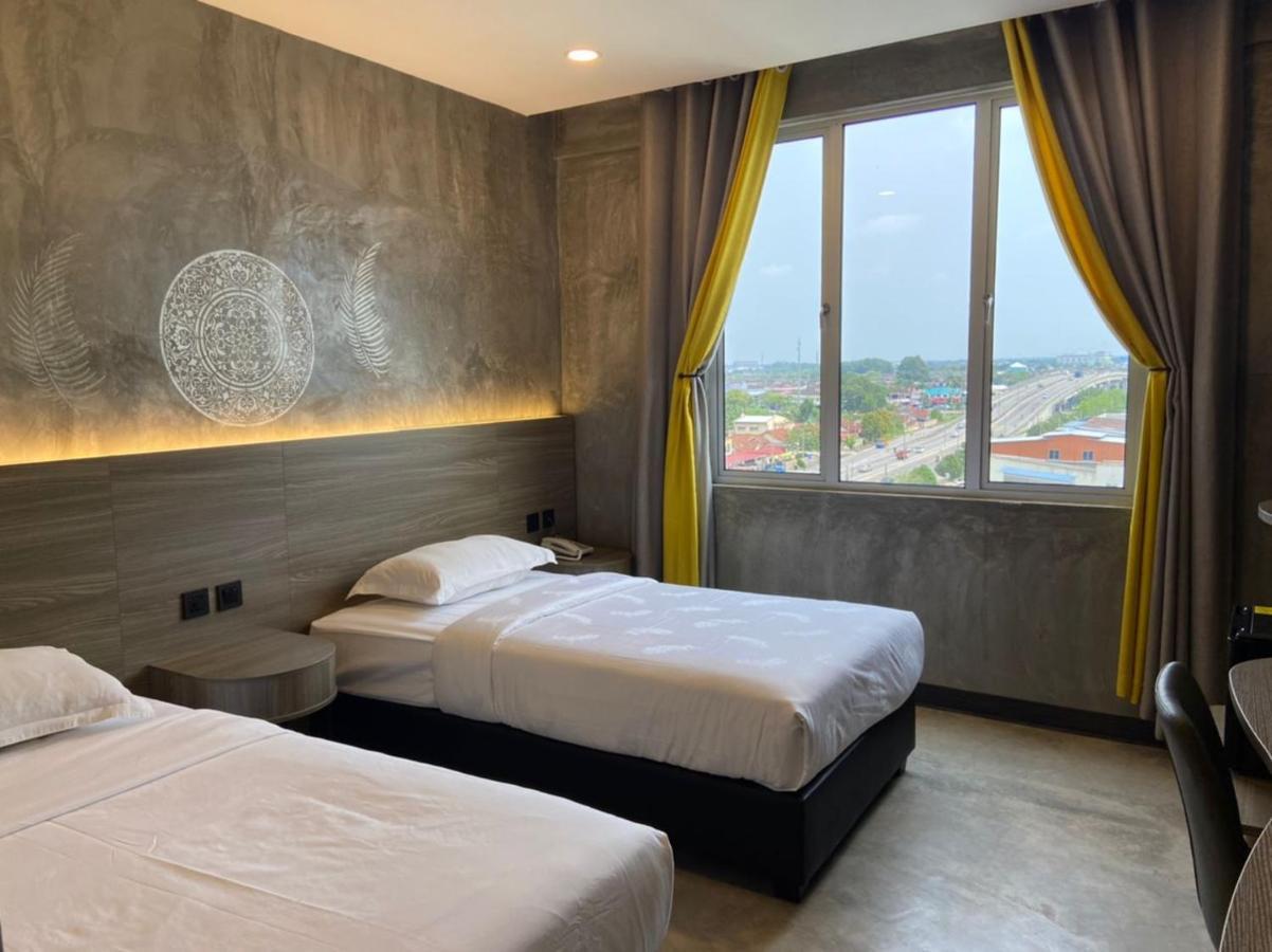 Sri Indar Hotel & Suites Parit Buntar Eksteriør bilde