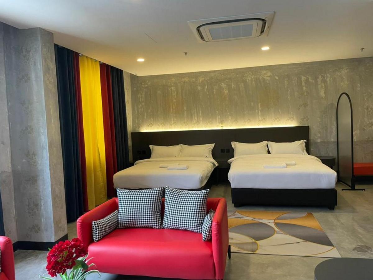 Sri Indar Hotel & Suites Parit Buntar Eksteriør bilde
