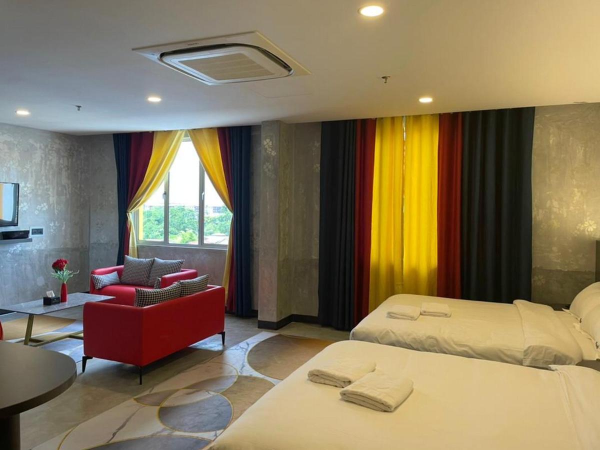 Sri Indar Hotel & Suites Parit Buntar Eksteriør bilde