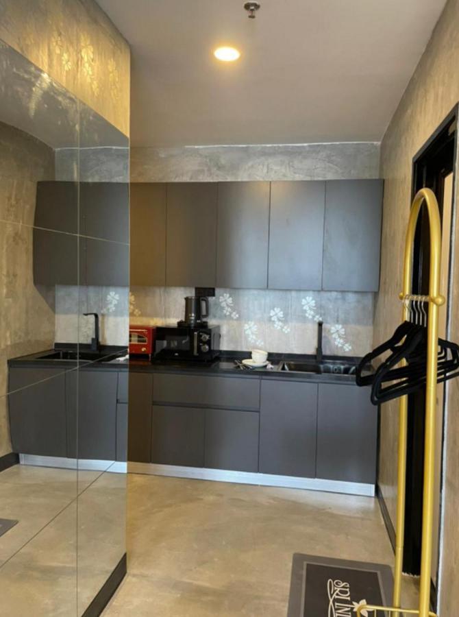 Sri Indar Hotel & Suites Parit Buntar Eksteriør bilde